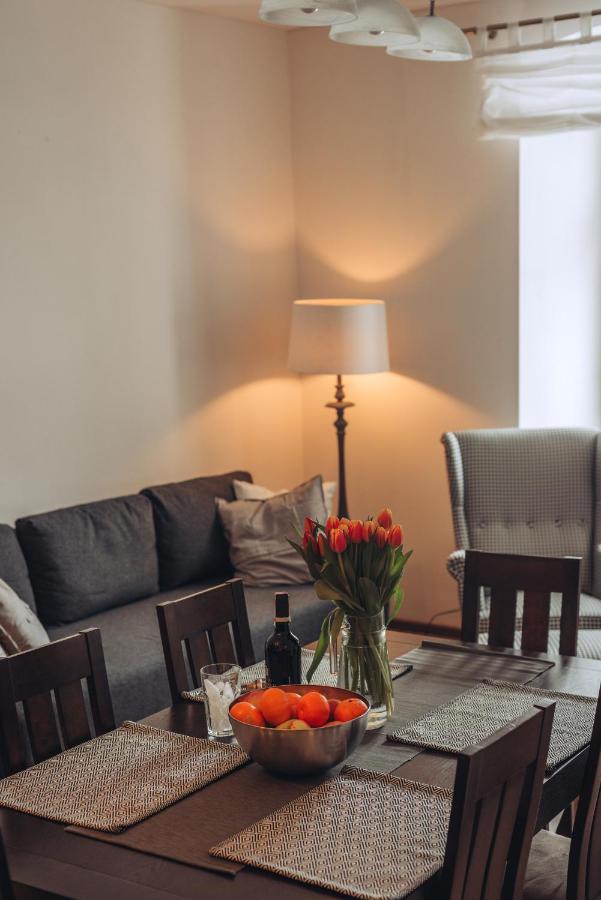 Rynek - Zielona Kamienica Apartment