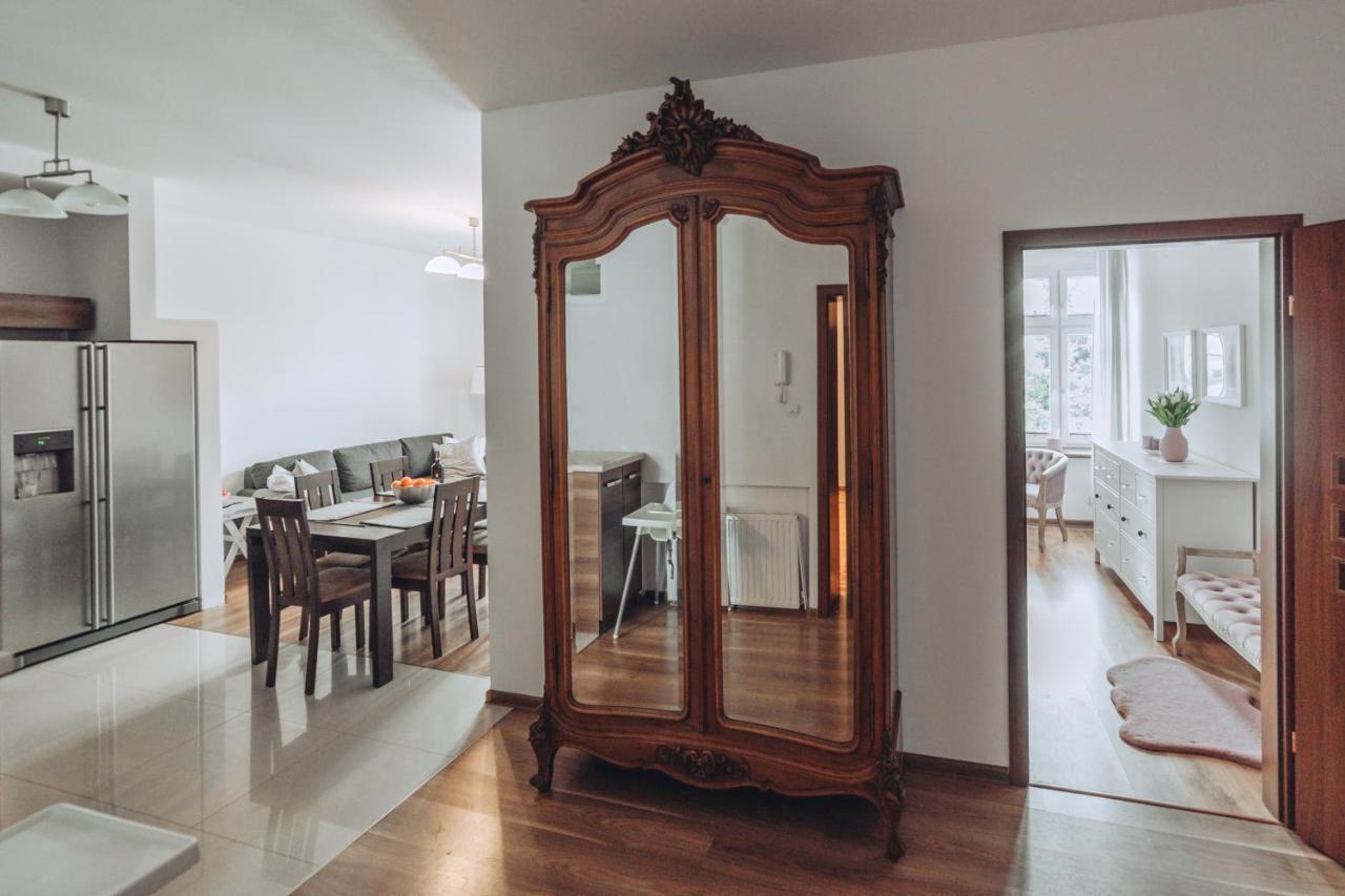Apartment Rynek - Zielona Kamienica