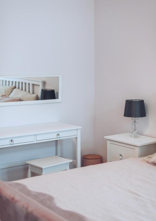Rynek - Zielona Kamienica Apartment