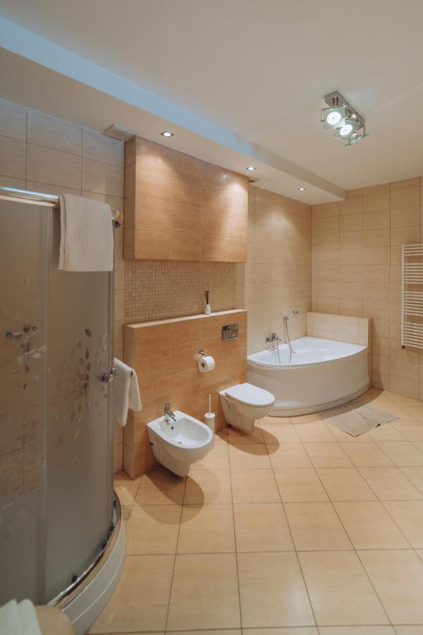 Rynek - Zielona Kamienica Apartment