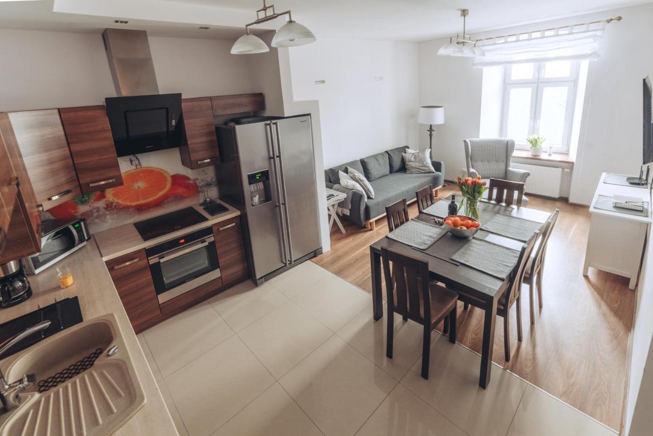 Apartment Rynek - Zielona Kamienica *